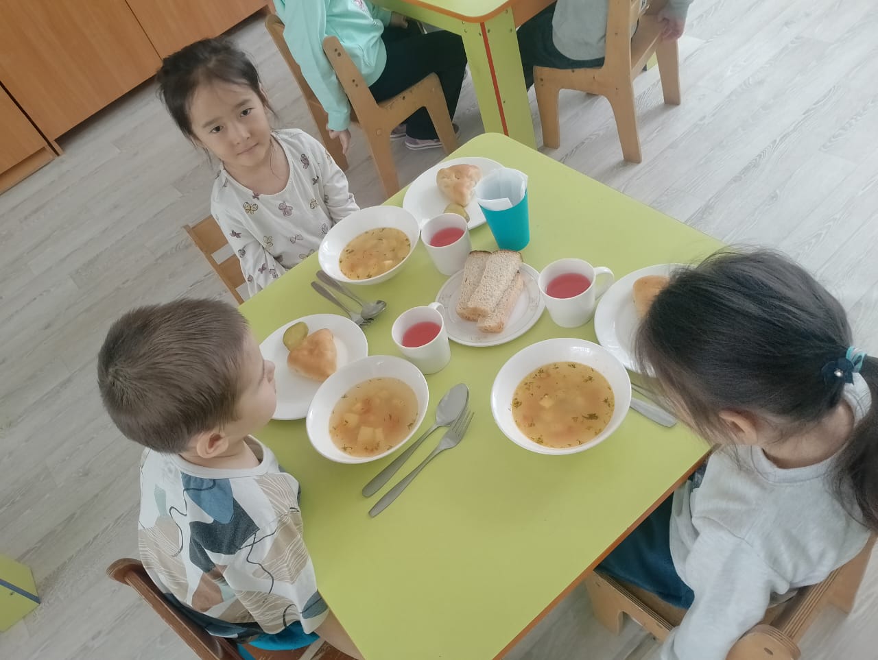 Бүгінгі ас мәзірі.   Түскі асымыз дәмді болсын!
